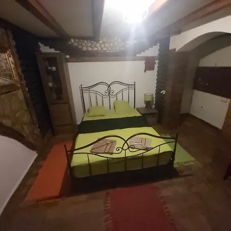 Etno Selo Smederevo Pepe- Serbia Daire *