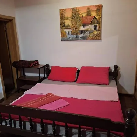 Daire Etno Selo Smederevo Pepe- Serbia Landol