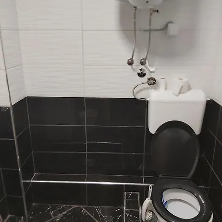 Etno Selo Smederevo Pepe- Serbia Daire *